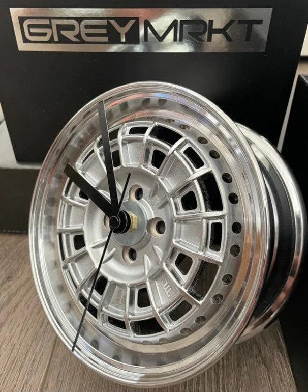 Clock - NR1OR Style