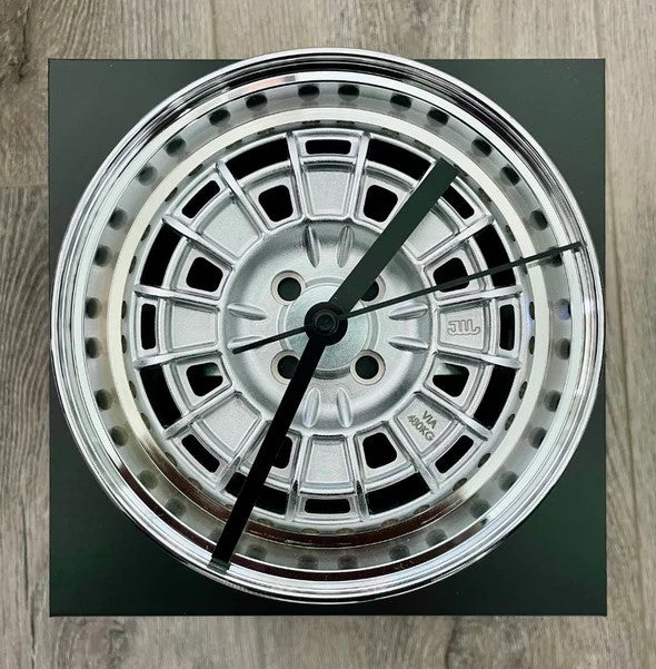 GREYMRKT NR1OR Clock
