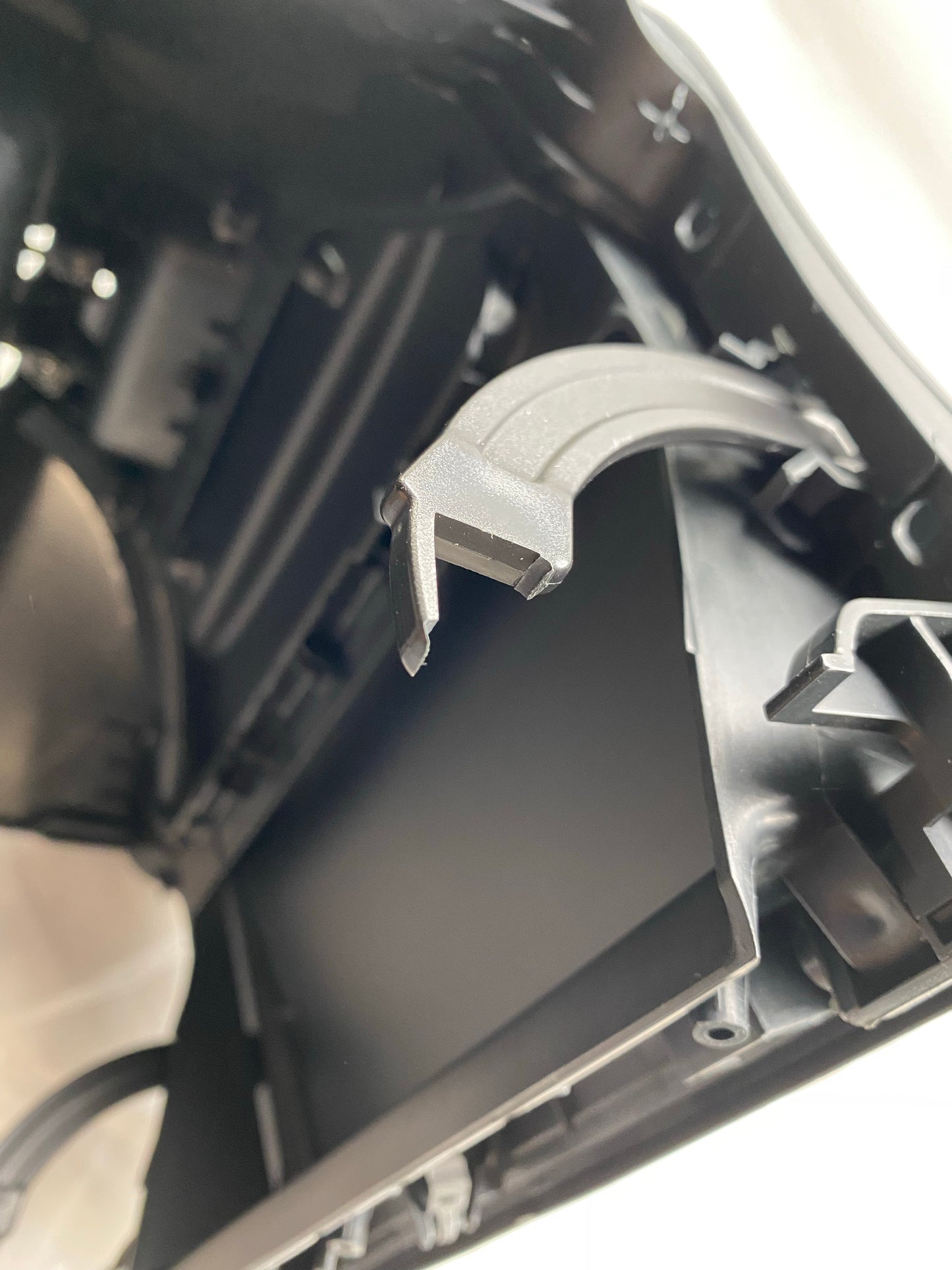 Rear Center Console - S2000 (00-09) - OEM Broken Bracket