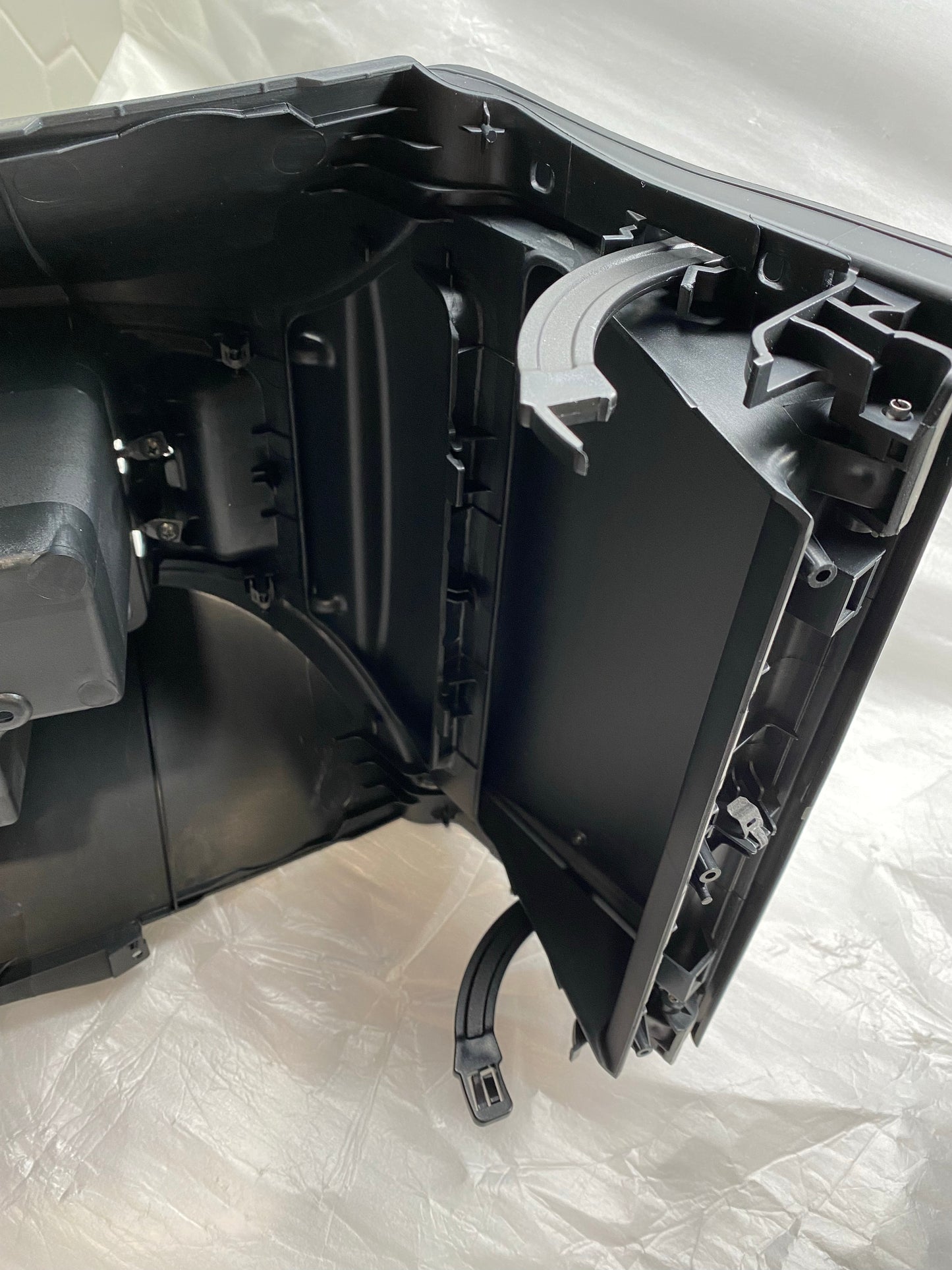 Rear Center Console - S2000 (00-09) - OEM Broken Bracket
