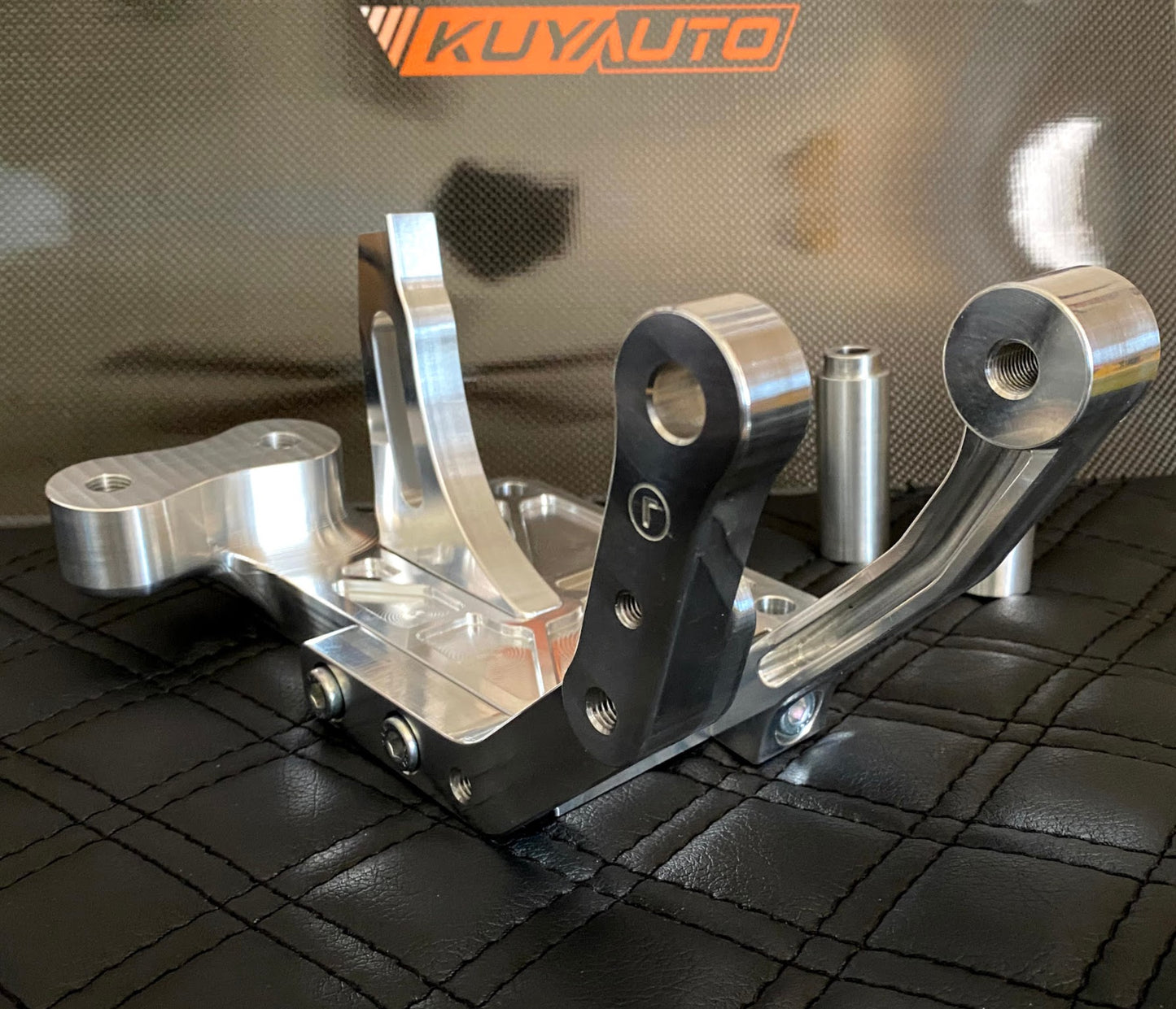 FOUNDRY3 NSX FEATHERWEIGHT BILLET ALTERNATOR BRACKET